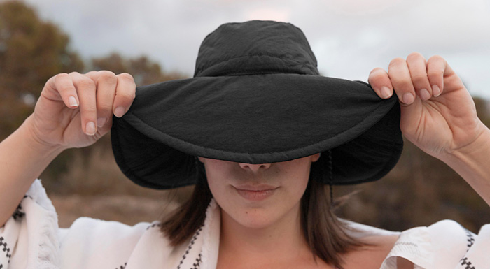 classic black fedora (1)